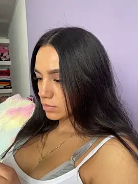 marianahb-e - Marianahb-e's free webcam