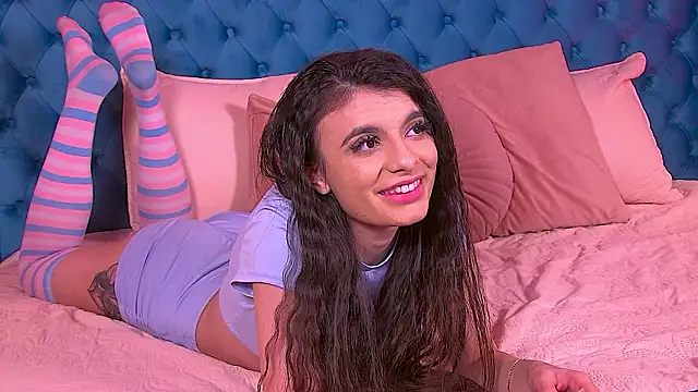 elaramorel - ElaraMorel's free webcam