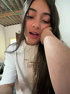 _tina_9 - _tina_9's free webcam