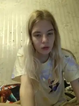 estersteele - EsterSteele's free webcam