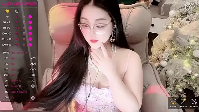 Monica-666888- webcam