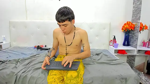 lucy_78_sweet (Ask my age) - FUCK MISIONARY