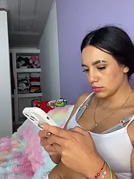 marianahb-e - Marianahb-e's free webcam