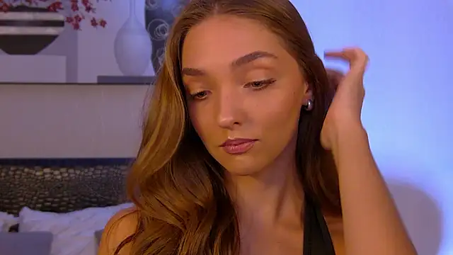 virginiecruz - VirginieCruz's free webcam