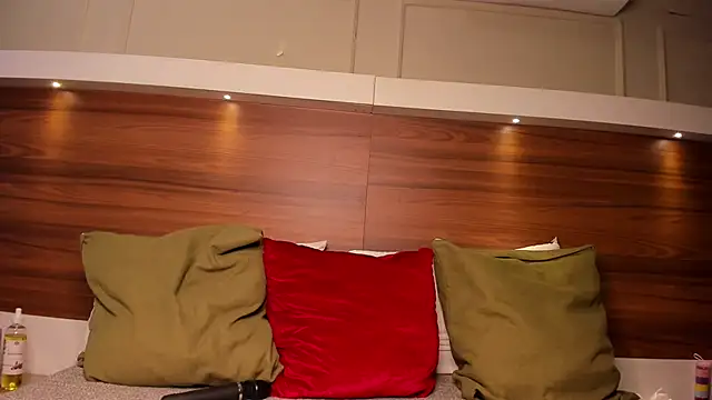 AriadnaHarper webcam