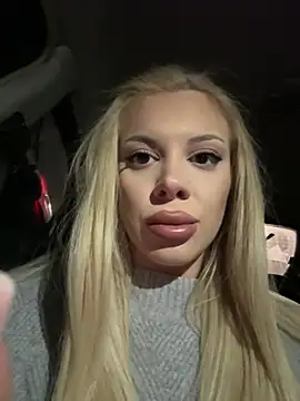 alyssafoxx_ (G young) - 🍆Public BlowJob🍆