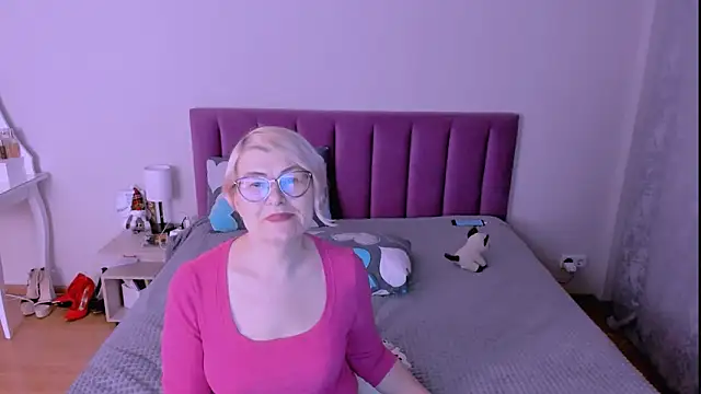 sabrinamacmarren webcam