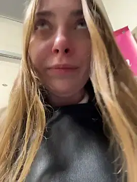 sunny___bunny (F young) - naughty tease with tits