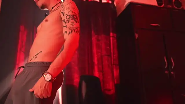 AlphaMasterXxx webcam