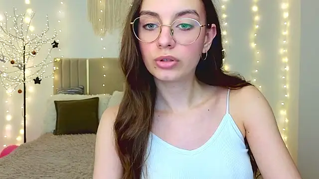 real_cutie1 - Real_cutie1's free webcam - UK Sex Cams