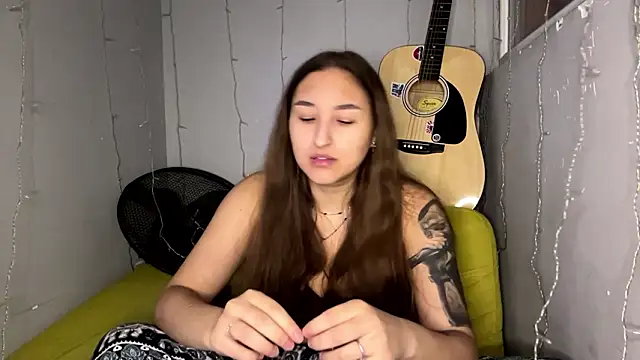 mlacutehere - Mlacutehere's free webcam