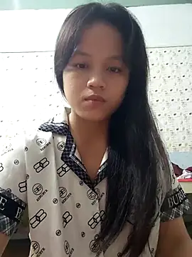 babysweet-18 - BabySweet-18's free webcam