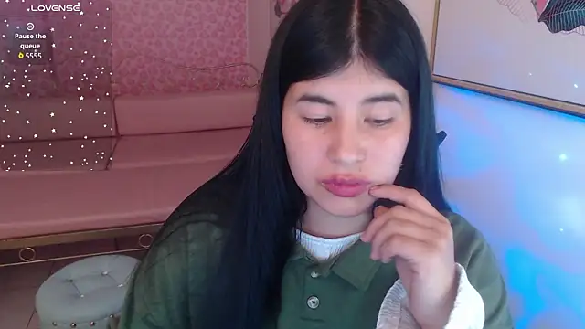 nina_harpper_ - Nina_harpper_'s free webcam - UK Sex Cams