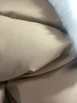 mina048 - Mina048's free webcam