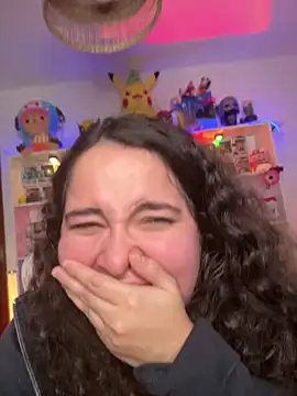 sweet_sully__ (F young) - PLAY DILDO