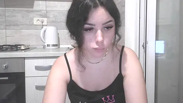 LovelyJulliette webcam