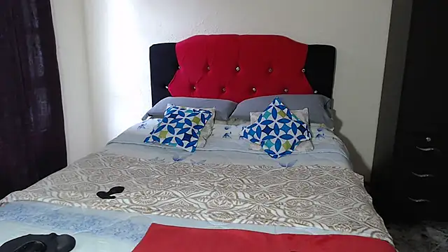 Crystal_milkmature webcam