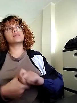 emmamelissa0521 - EmmaMelissa0521's free webcam - UK Sex Cams