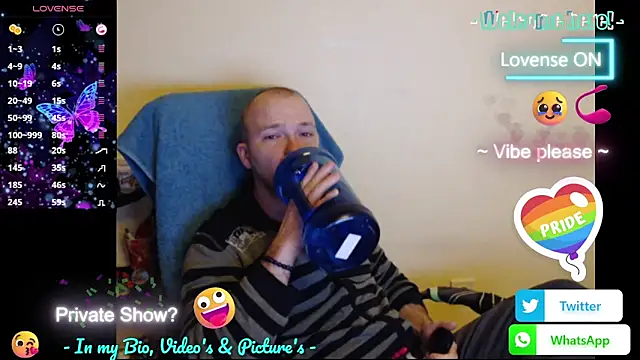 RealManHaveHairy webcam