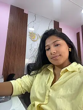 LinnaGardenia webcam