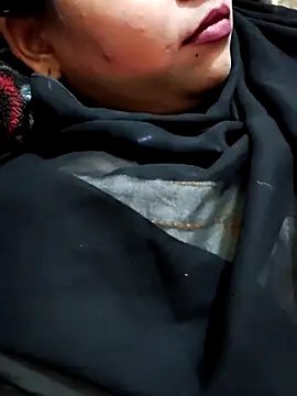 Webcam Model (Indian-Nazia)  is live.Free join now!