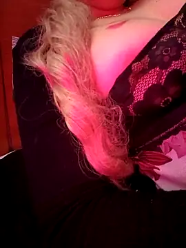 Sophie_BbC_Squirt's room