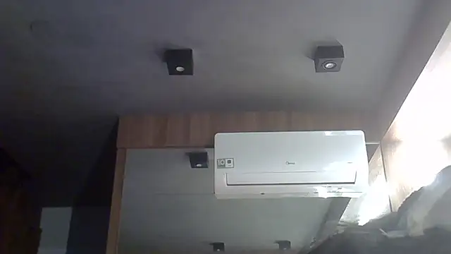 skinnykitten - SkinnyKitten's free webcam - UK Sex Cams