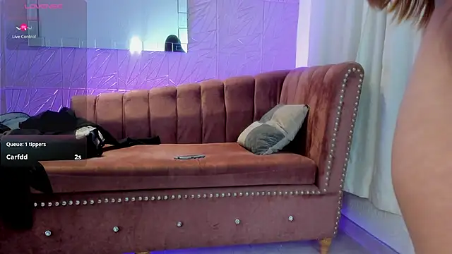 miss_isabella_m webcam