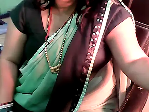 babita_kumarii - BABITA_KUMARII's free webcam - UK Sex Cams