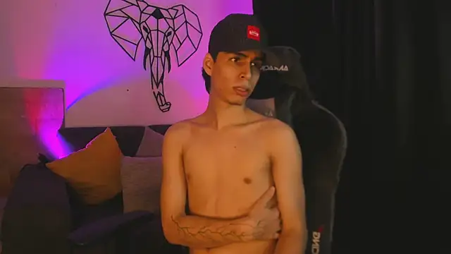 juan_posada - Juan_posada's free webcam - UK Sex Cams