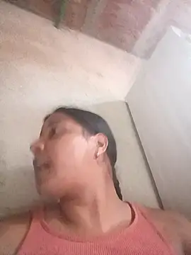 Giselabrunette25 webcam