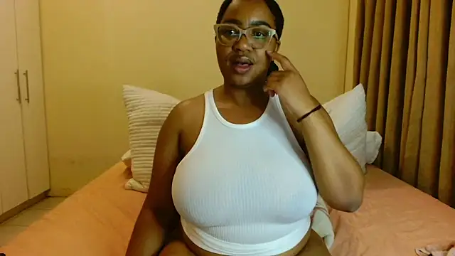 ALEXABOUJEE95 webcam