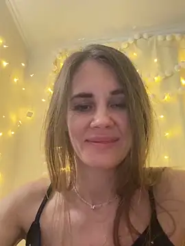 luciemack - LucieMack's free webcam