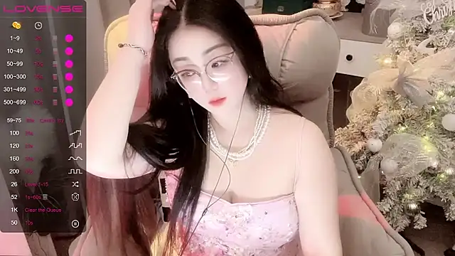 Monica-666888- webcam