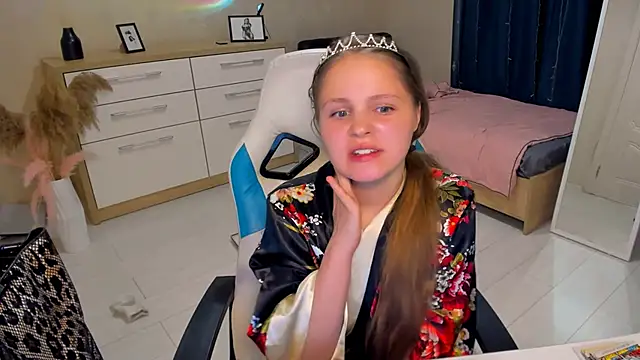 alisa_sweetiee - Alisa_Sweetiee's free webcam