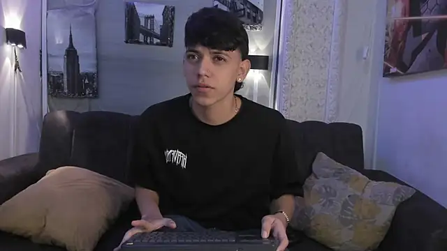 sebas_pretty7 webcam