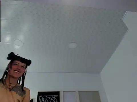 _sharlotte777 - _sharlotte777's free webcam