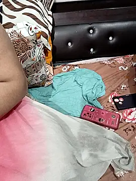 kajal-585 - Kajal-585's free webcam