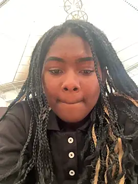 KarinaFlowers_ webcam