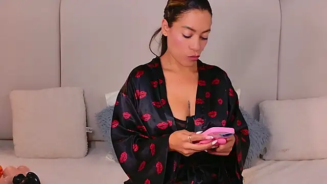 Niicolle_Miller webcam