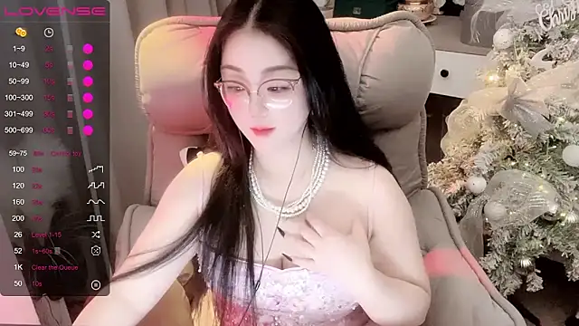 Monica-666888- webcam