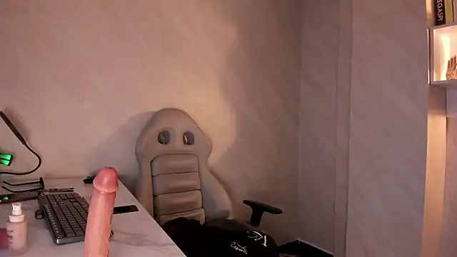 DAKOTA_SAKURA webcam