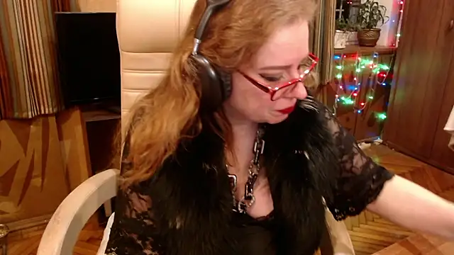 miss_tress - Miss_Tress's free webcam