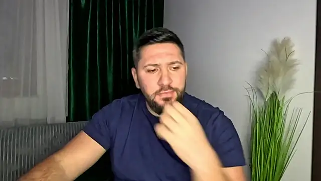 gold_alpha_boy - Gold_Alpha_Boy's free webcam - UK Sex Cams