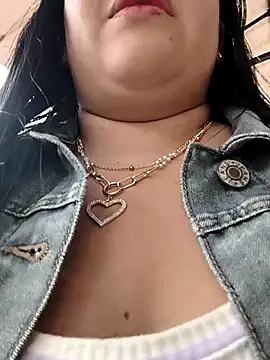 Kendra-daring webcam