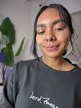 LuckyGoddessXXX webcam