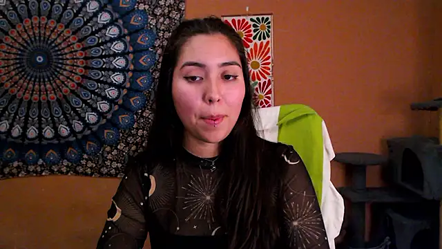 IntimateTales webcam