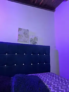 Webcam Model (Aisha_Malek)  is live.Free join now!