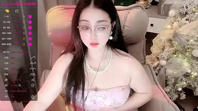 Monica-666888- webcam