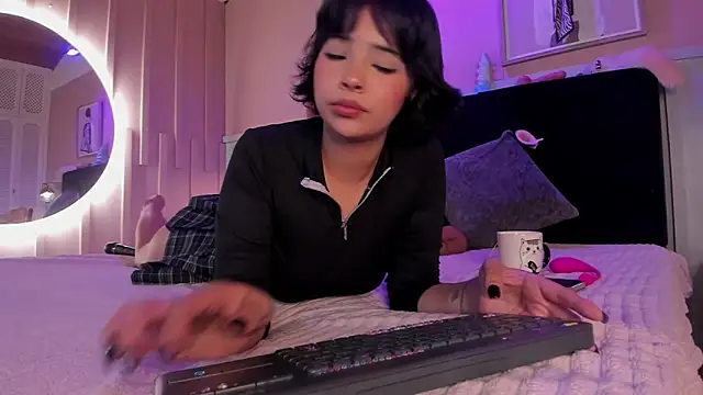 chloe_watson_ webcam